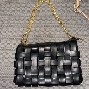 Black gold woven shoulder purse